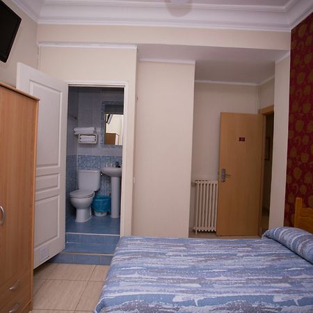 Hostal Navarra ซาราโกซา ภายนอก รูปภาพ